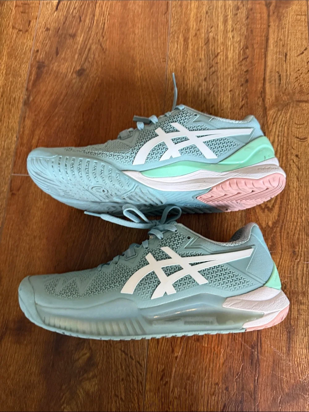 Asics Athletic Shoes Size 8